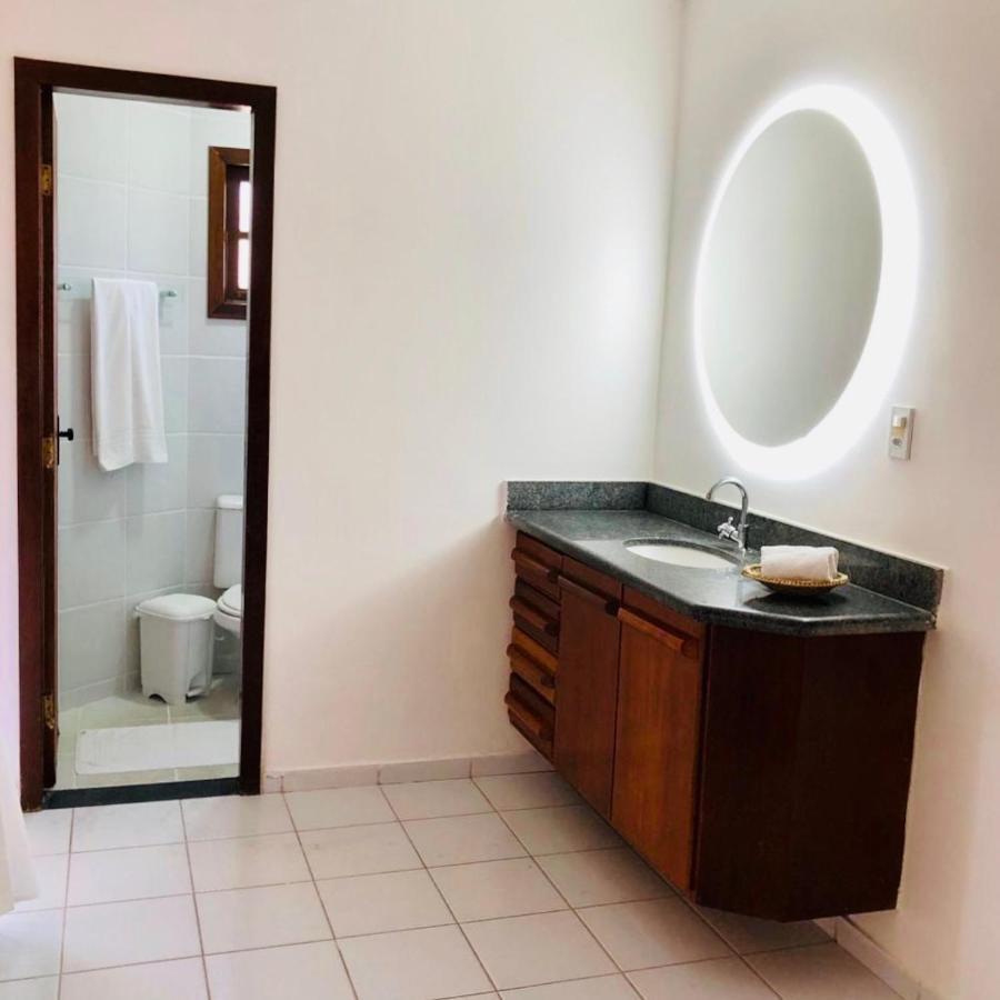 Residencial Com 3 Suites Na De Taperapuan